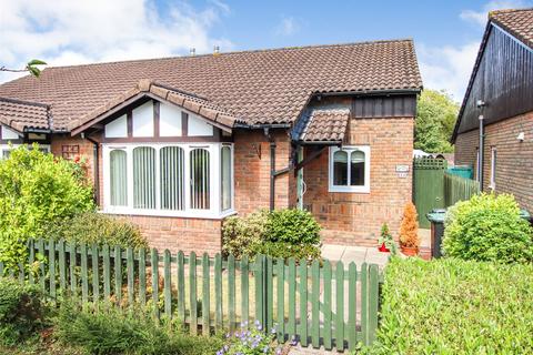 2 bed property, in Stratford Place, £380,000
