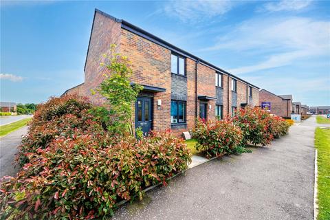 2 bed property, in Carter Drive, £230,000