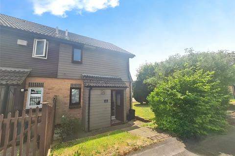 1 bed property, in Cerne Close, £180,000