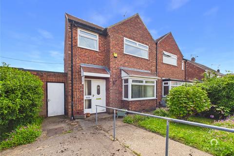 3 bed property, in Lincoln Avenue, £130,000