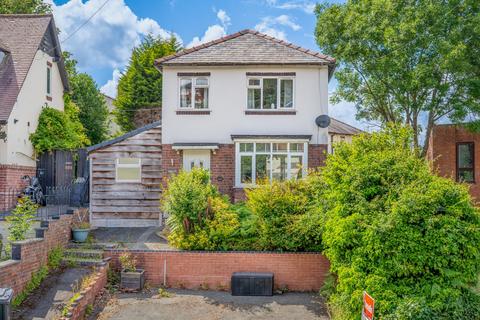 3 bed property, in Chester Road North, £260,000