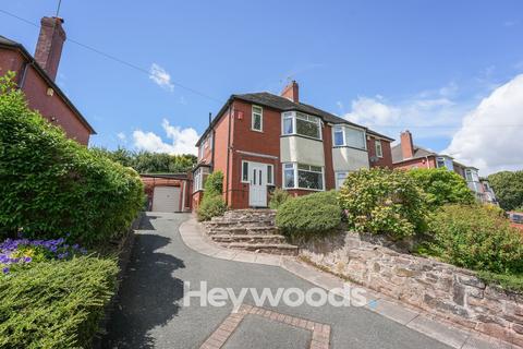 3 bed property, in Lilleshall Road, £240,000