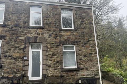 4 bed property, in 118 Graig Road, £90,000