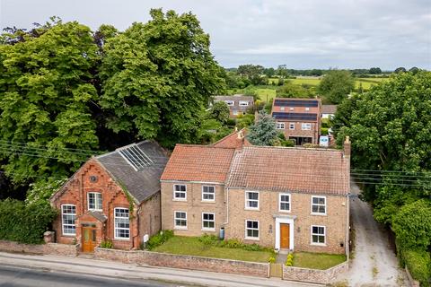 6 bed property, in Prospect House, £800,000