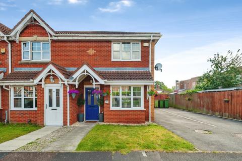 3 bed property, in Brooklands Park, £200,000