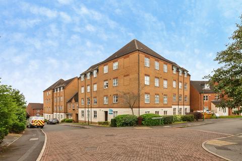 2 bed property, in Pavior Road, £105,000