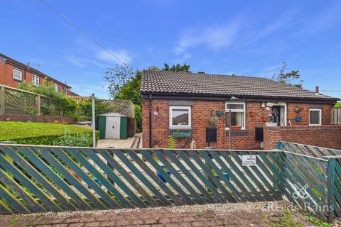 2 bed property, in Maryfield Vale, £200,000