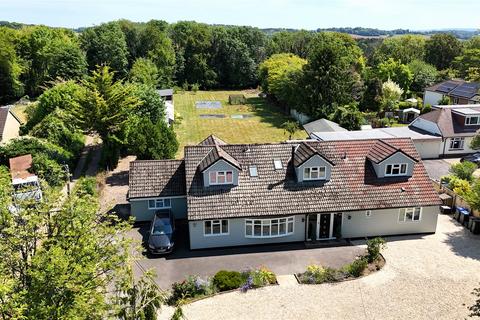 5 bed property, in Tytherley Road, £1,250,000