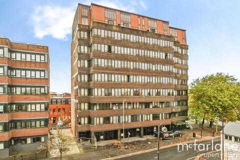 1 bed property, in Bridge House, £55,000