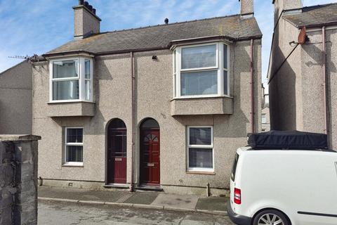 2 bed property, in Armenia Street, £95,000