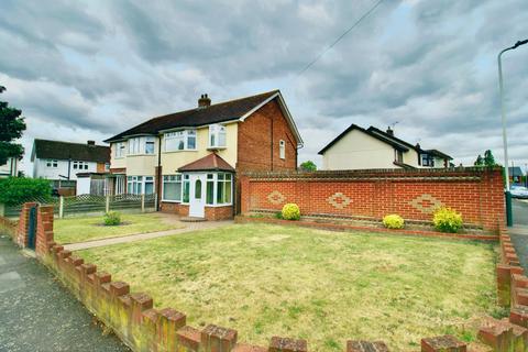 3 bed property, in Ryder Gardens, £575,000