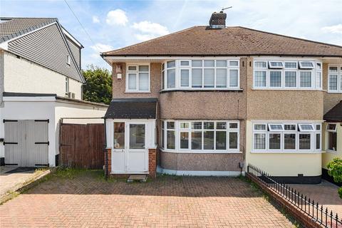 3 bed property, in Heath Road, £475,000