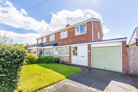 3 bed property, in Tillmouth Avenue, £185,000