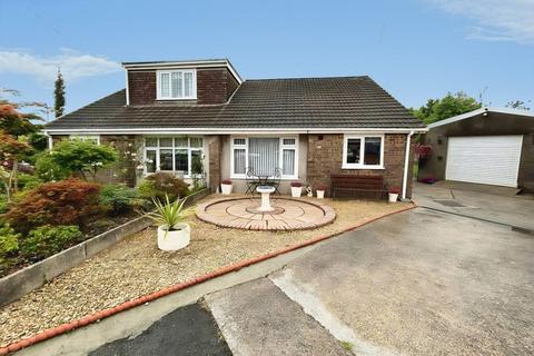 2 bed property, in Baglan, £195,000