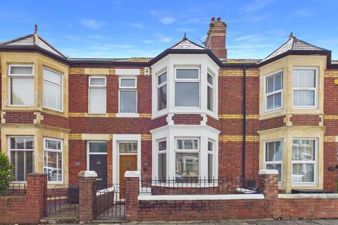 3 bed property, in Oxford Street, £310,000