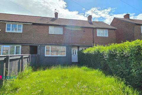 2 bed property, in Maple Crescent, £75,000