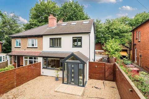 4 bed property, in Wensley Gardens, £450,000