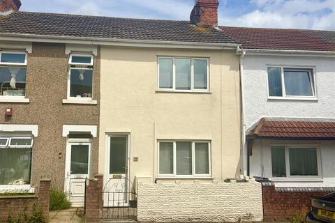 2 bed property, in George Street, £175,000