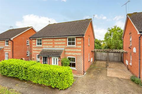 2 bed property, in Puddingstone Drive, £550,000