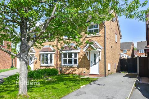 3 bed property, in Winter Hill Close, £219,950