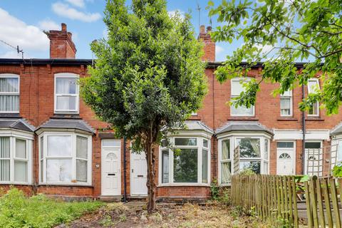 3 bed property, in Charlesworth Avenue, £170,000