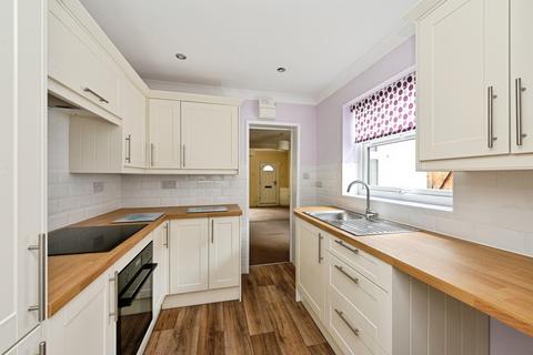 3 bed property, in Guanock Terrace, £120,000