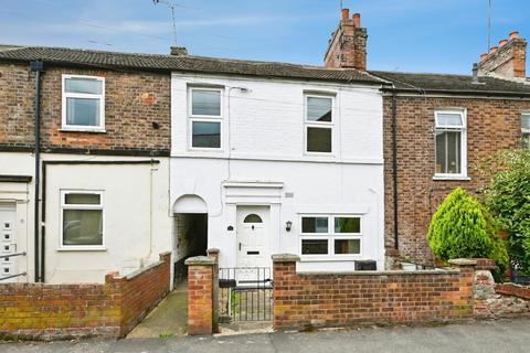3 bed property, in Guanock Terrace, £140,000