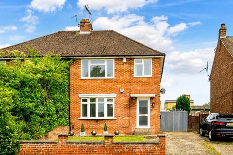 4 bed property, in Highwood Avenue, £490,000