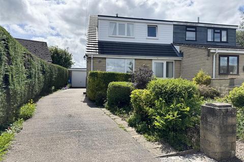3 bed property, in Reservoir View, £300,000