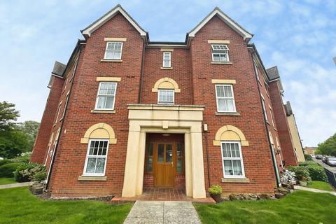 2 bed property, in East Water Crescent, £125,000