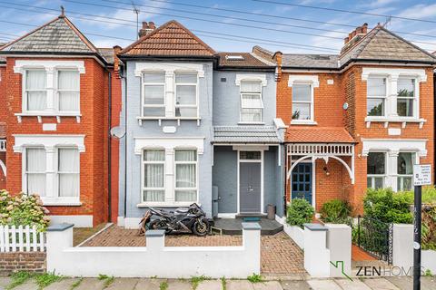 4 bed property, in Boundary Road, £830,000