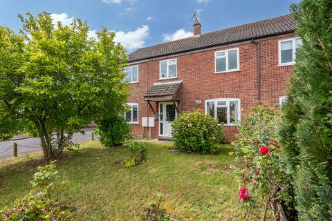 4 bed property, in Gwyn Crescent, £260,000