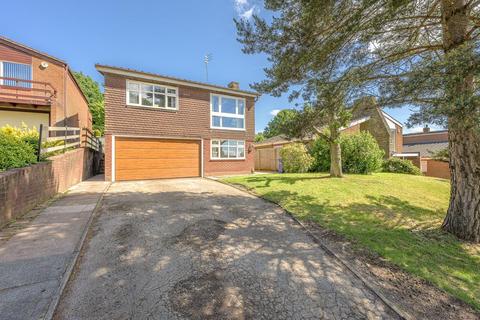 3 bed property, in Northway, £475,000