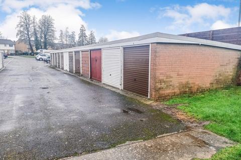 Land, in Colenzo Drive Forecourt, £500