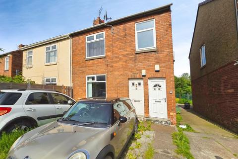 2 bed property, in Wilson Avenue, £50,000