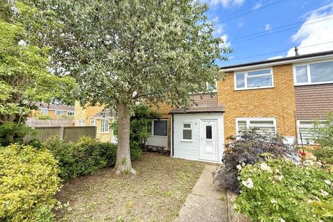 3 bed property, in Therfield Walk, £335,000