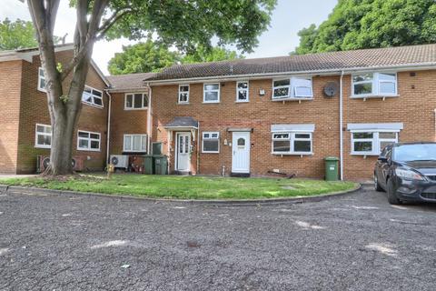 2 bed property, in Ridley Court, £85,000