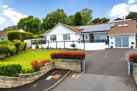 3 bed property, in Meadowside, £600,000