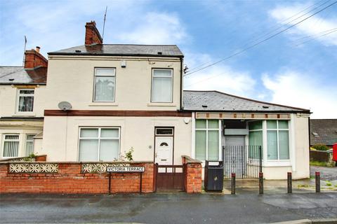 3 bed property, in Victoria Terrace, £165,000