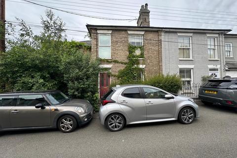 4 bed property, in Childer Road, £290,000