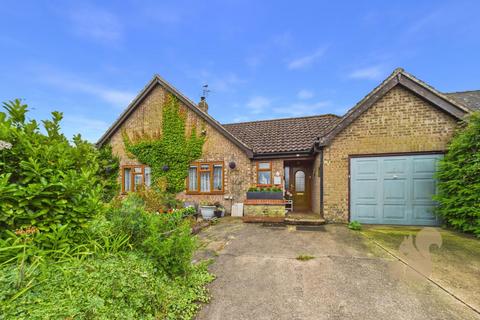 3 bed property, in School Road, £350,000