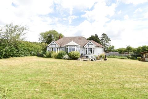 5 bed property, in Ashford Road, £950,000