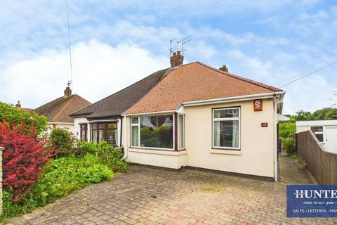 2 bed property, in Enid Avenue, £235,000