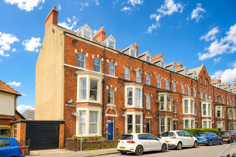 1 bed property, in Langdale Terrace, £80,000