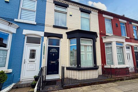 3 bed property, in Sandhurst Street, £250,000