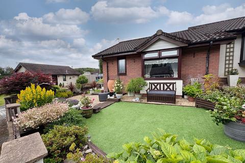 1 bed property, in Darran Park, £159,950