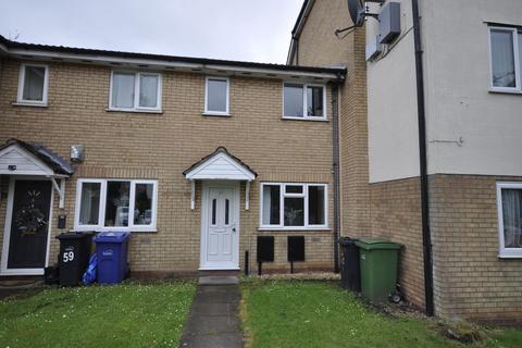2 bed property, in Foxdale Drive, £175,000