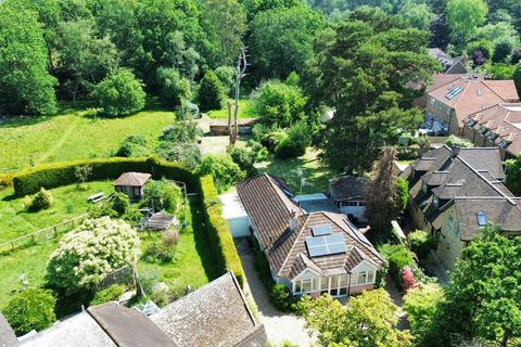 4 bed property, in Sandhurst Road, £1,100,000