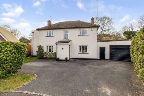 4 bed property, in Virginia Water, £1,495,000