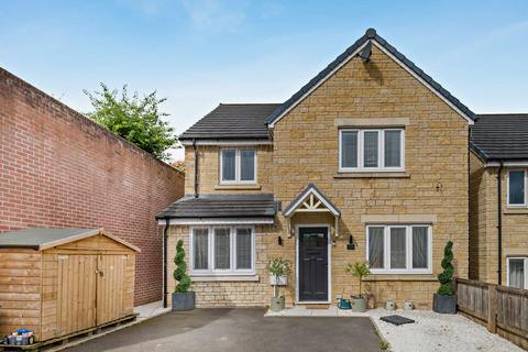 4 bed property, in Ramsay Road, £439,995